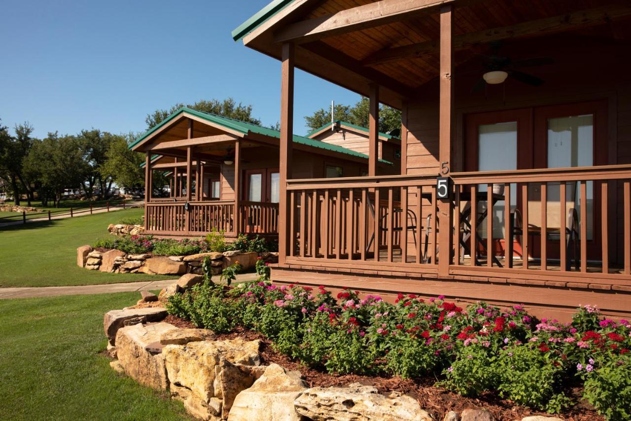 The Hideout Golf Club & Resort Lake Brownwood Exterior photo